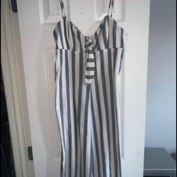 Grey and white jumper - Picture 1 of 1